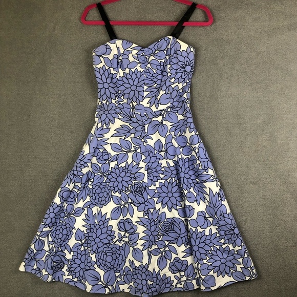 Guess Dresses & Skirts - Guess Retro floral pinup dress size 1
